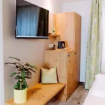 Ξενοδοχείο Garni-hotel Goldenes Lamm 3*