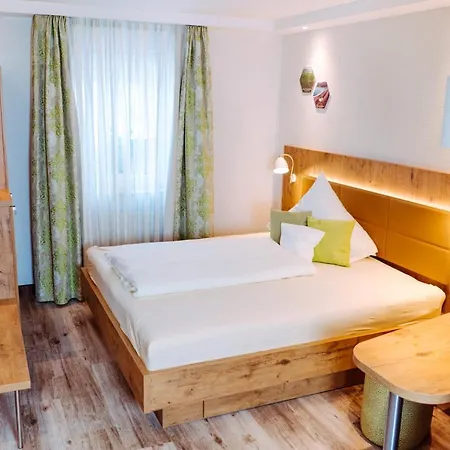 Garni-hotel Goldenes Lamm 3*