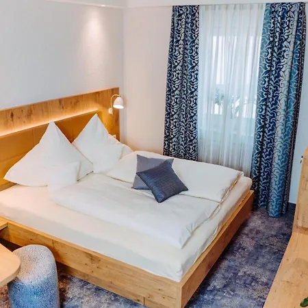 Hotel Garni-hotel Goldenes Lamm 3*
