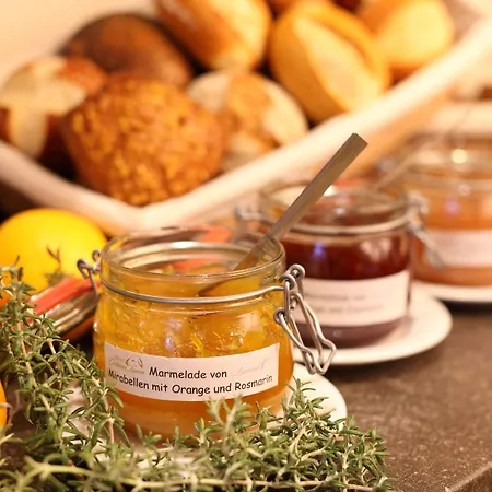 Garni-hotel Goldenes Lamm Hotel 3*