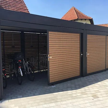 Garni-hotel Goldenes Lamm ホテル