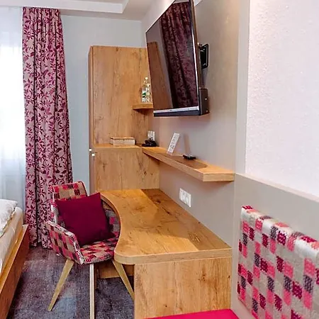 Garni-hotel Goldenes Lamm Hotel 3*