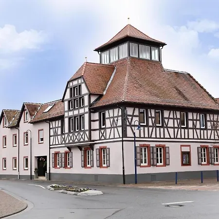 Отель Garni-hotel Goldenes Lamm Dudenhofen