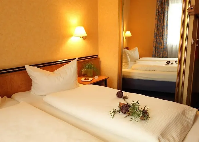 מלון Garni-hotel Goldenes Lamm