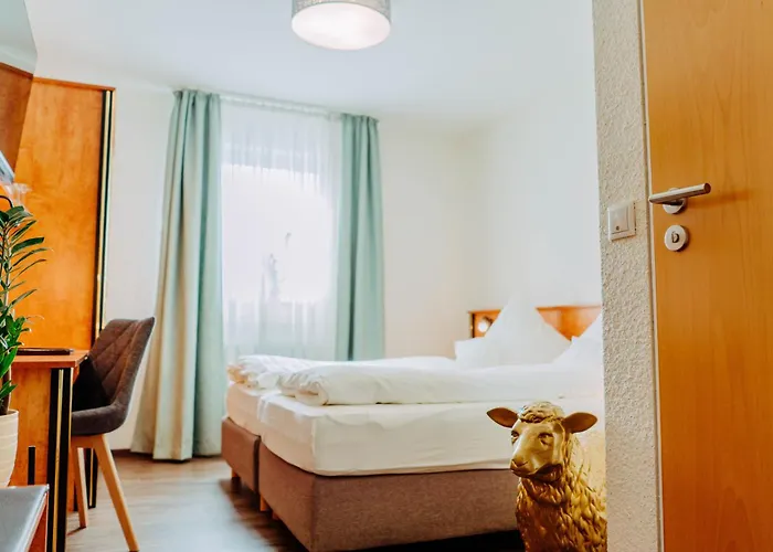 Garni-hotel Goldenes Lamm Hotel Dudenhofen