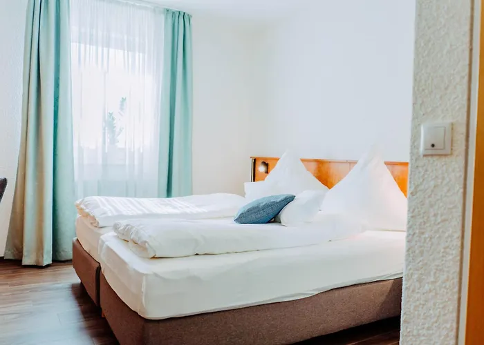 Garni-hotel Goldenes Lamm 3* Dudenhofen