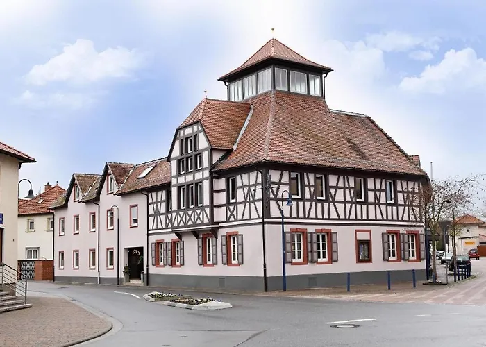 מלון Garni-hotel Goldenes Lamm Dudenhofen